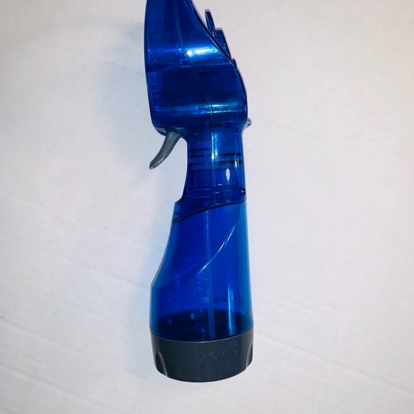 O2COOL Deluxe Misting Personal Fan, 2.5" Dark Blue - Picture 4 of 11